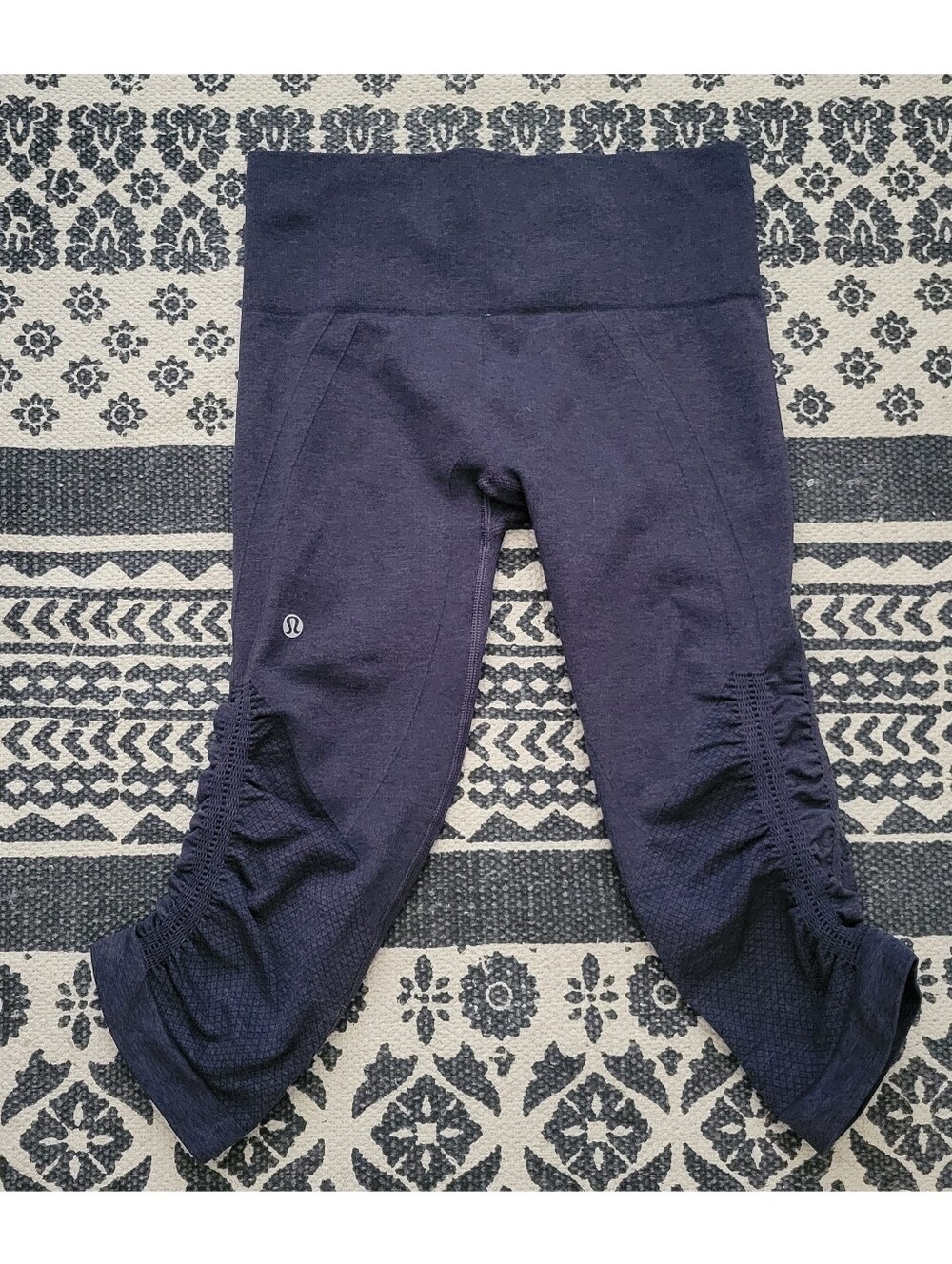 lululemon athletica Navy Ruched Capri Leggings Size 4